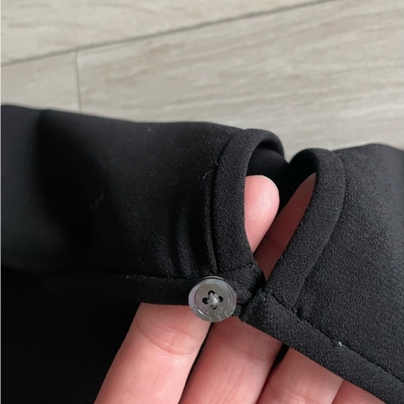 🛍️  *In black* Wilfred Eleonora crewneck blouse, cropped oversized XXS - Picture 5 of 8